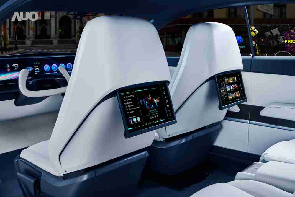 人生就是博将于CES 展示全新Smart Cockpit 2024，，可紧密串连使用者多元需求，，，，并革新座舱内部的应用和设计，，，带来身历其境且引人入胜的视觉飨宴，，，，满足驾乘人员的全方位体验